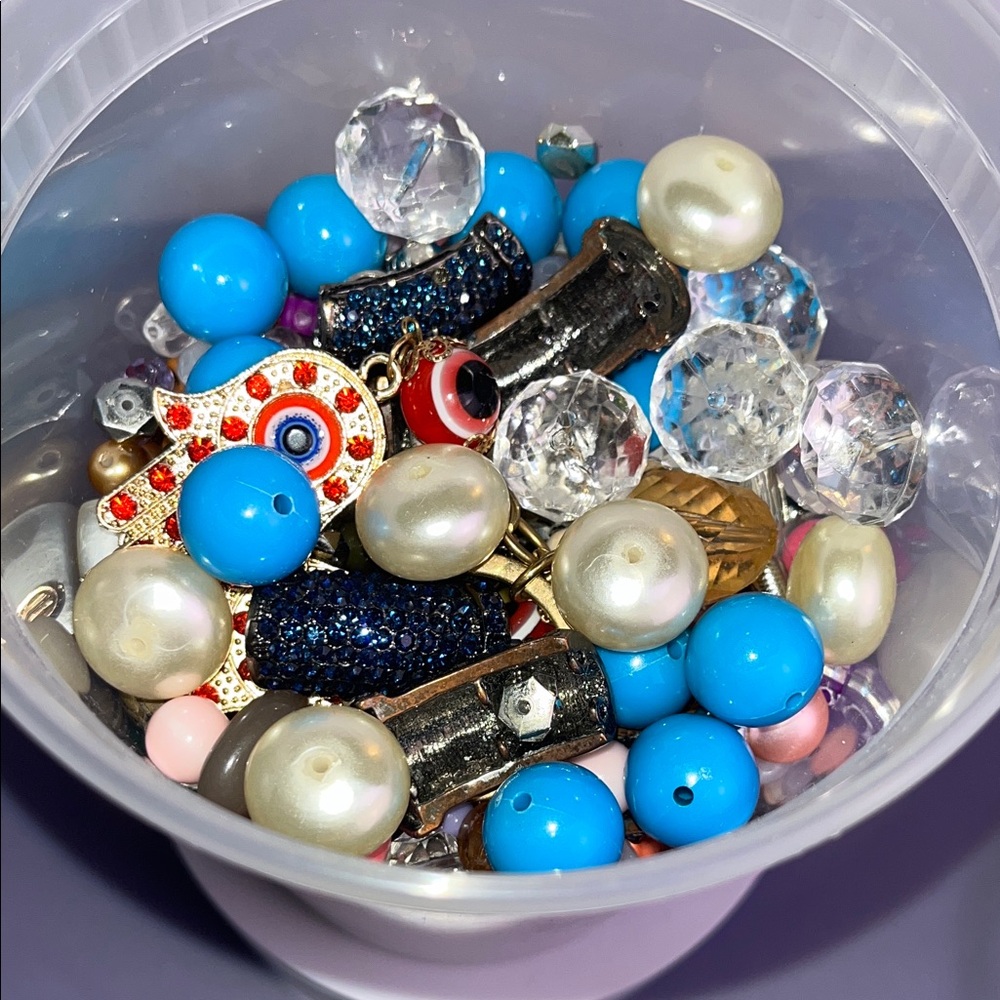 Mixed Bead Collection - Picture 6 of 6